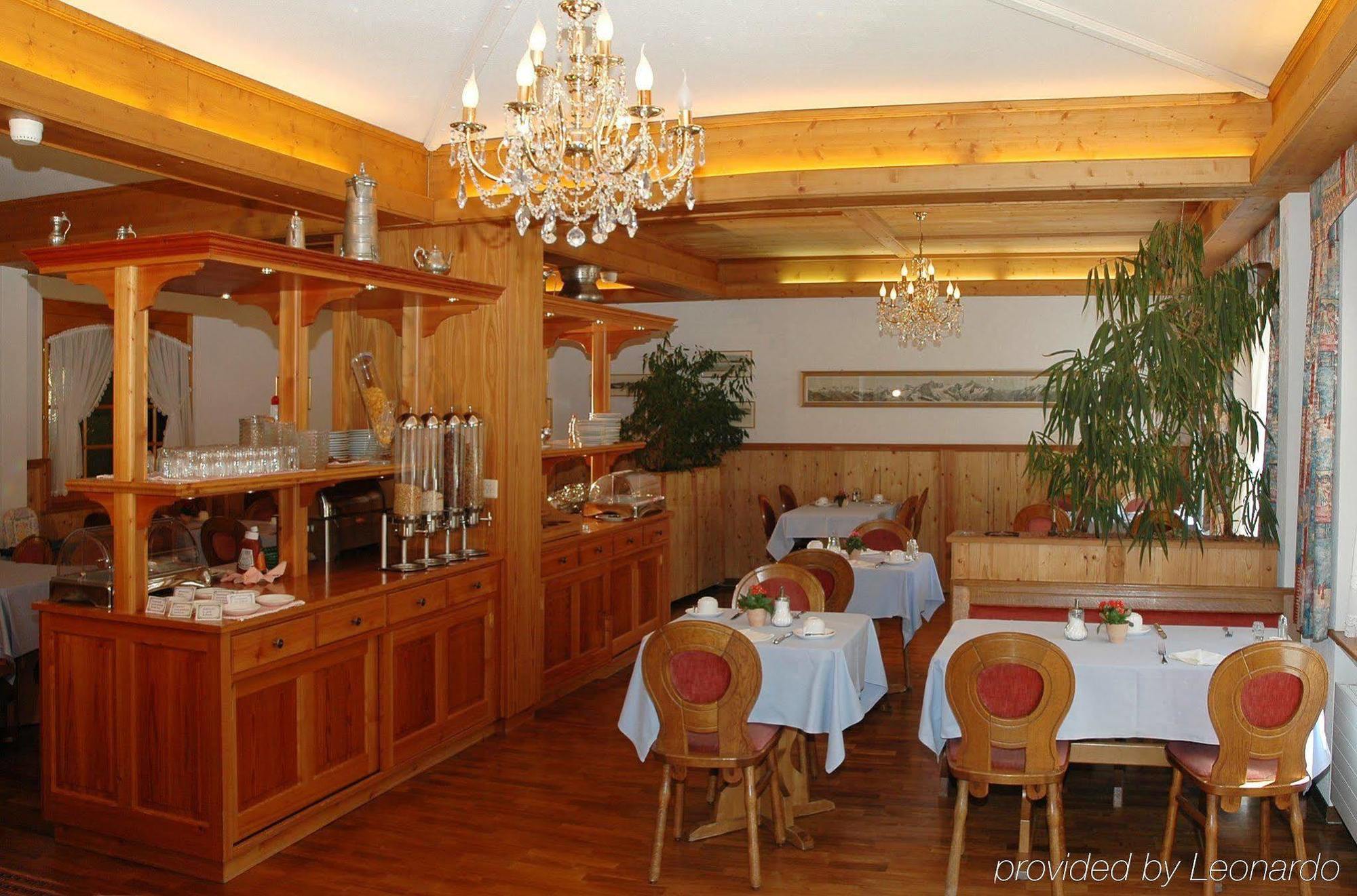 西米酒店 采尔马特 餐厅 照片